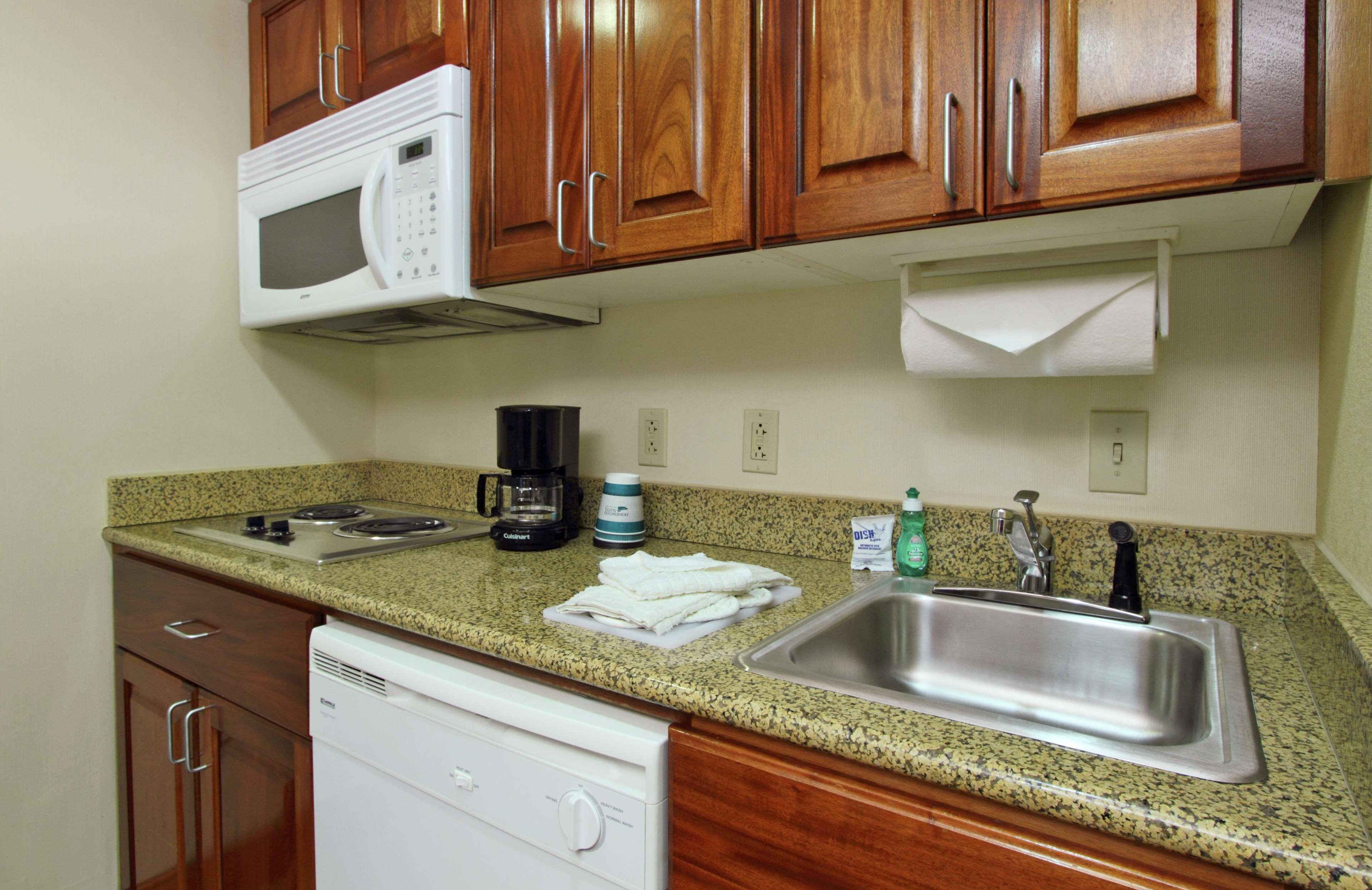 Homewood Suites By Hilton Chesapeake - Greenbrier Exterior photo