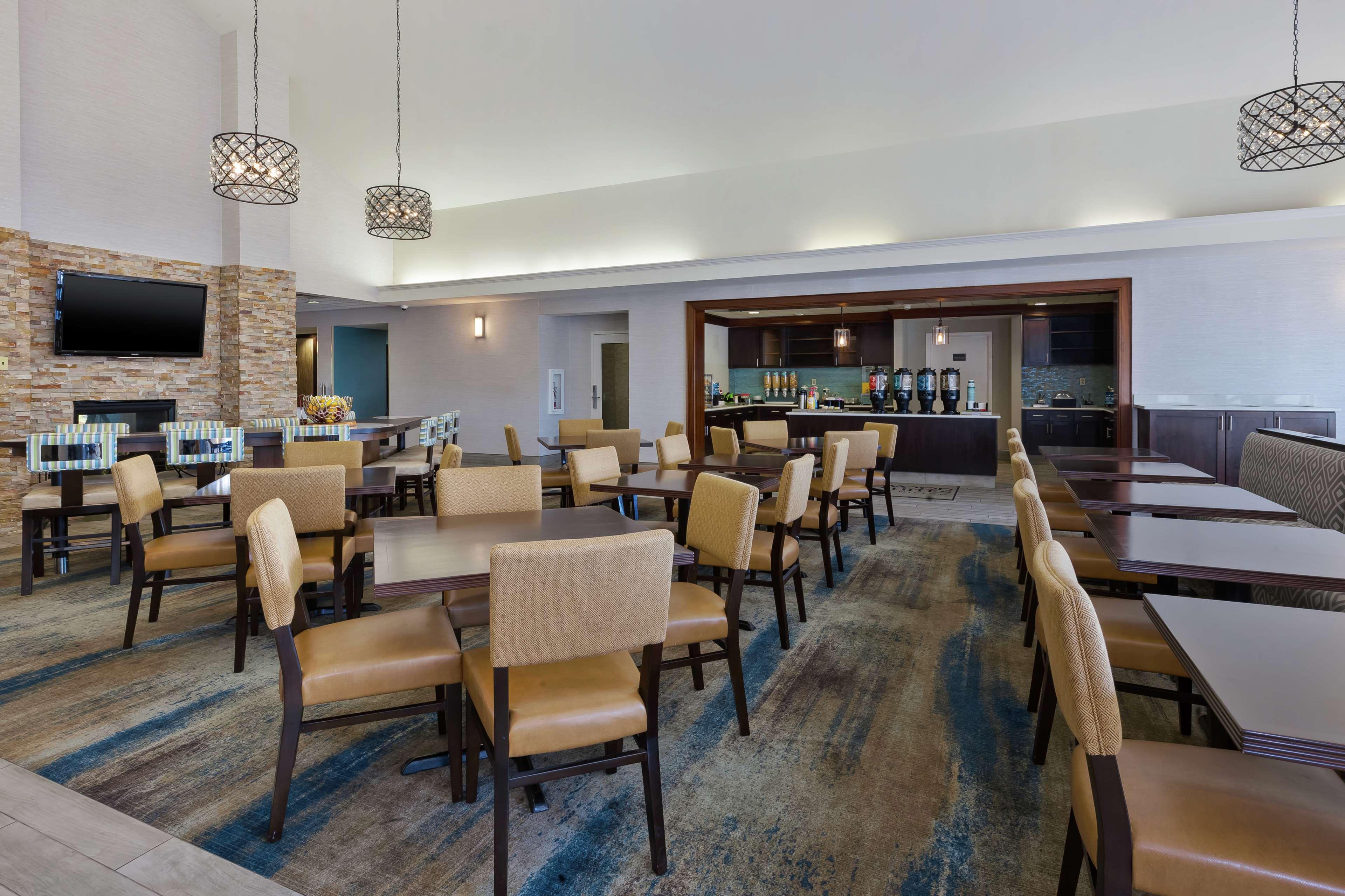 Homewood Suites By Hilton Chesapeake - Greenbrier Exterior photo