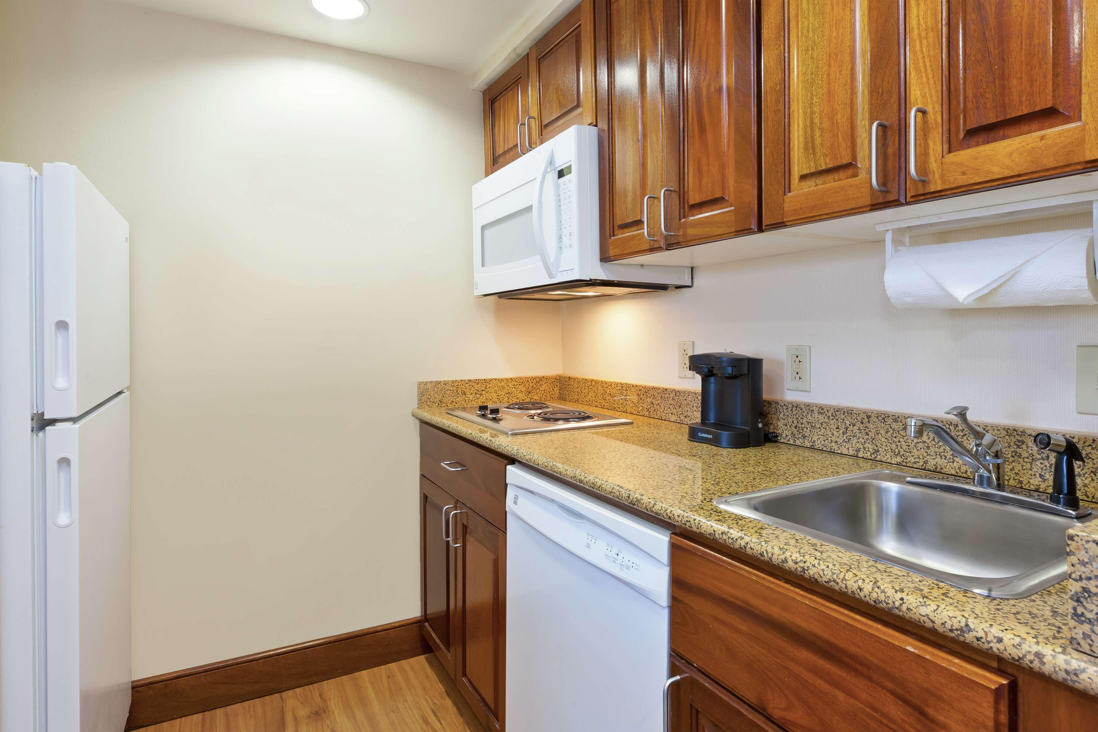 Homewood Suites By Hilton Chesapeake - Greenbrier Exterior photo